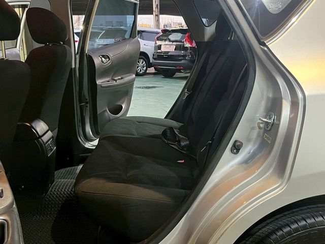 NISSAN日產 TIIDA  第9張相片