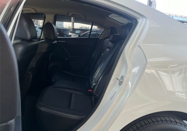 MAZDA馬自達 MAZDA 3  第11張相片