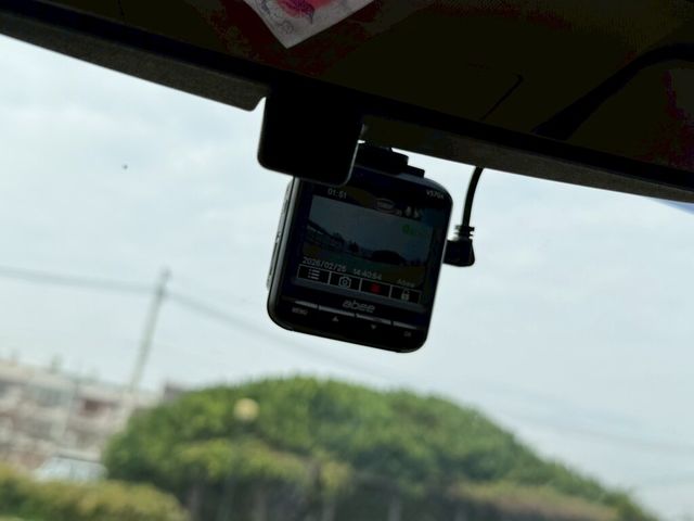 NISSAN日產 TIIDA  第9張相片