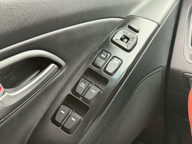 HYUNDAI現代 IX35  第9張相片