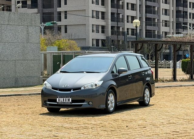 TOYOTA豐田 WISH  第3張相片