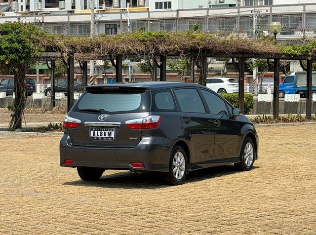 TOYOTA豐田 WISH  第4張相片