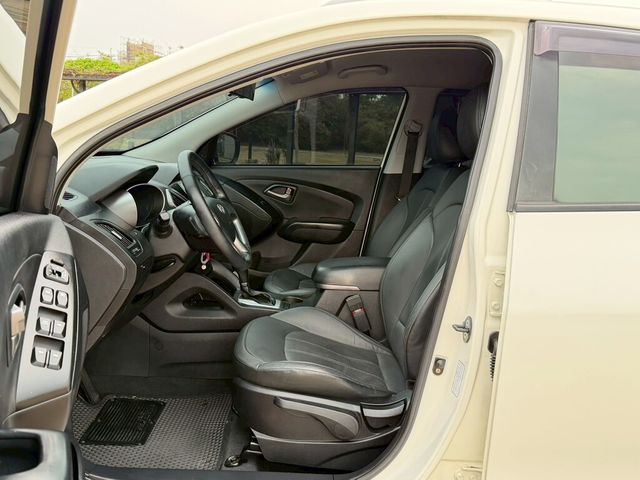 HYUNDAI現代 IX35  第8張相片