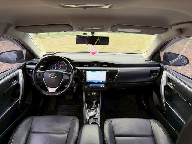 TOYOTA豐田 ALTIS  第7張相片