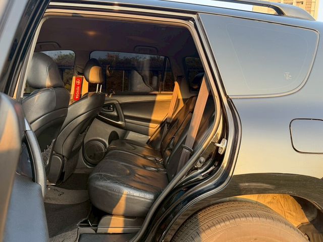 TOYOTA豐田 RAV4  第8張相片