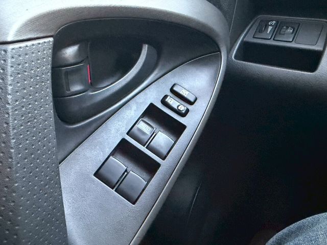 TOYOTA豐田 RAV4  第9張相片