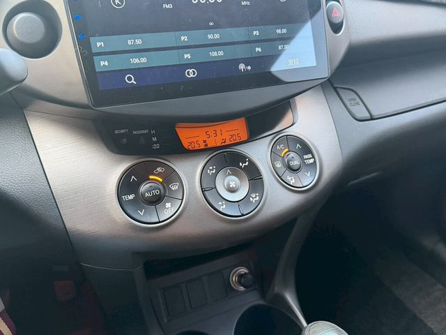 TOYOTA豐田 RAV4  第12張相片