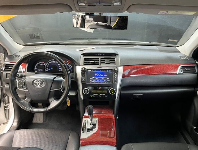 TOYOTA豐田 CAMRY  第7張相片