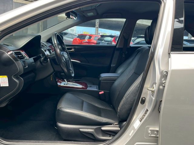 TOYOTA豐田 CAMRY  第8張相片