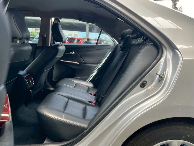 TOYOTA豐田 CAMRY  第9張相片