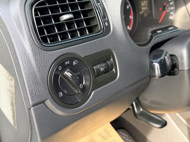 VOLKSWAGEN福斯 POLO  第9張相片