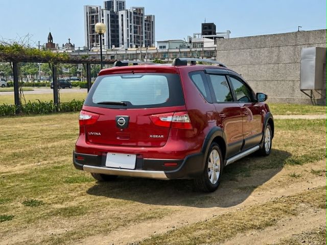 NISSAN日產 LIVINA  第2張相片