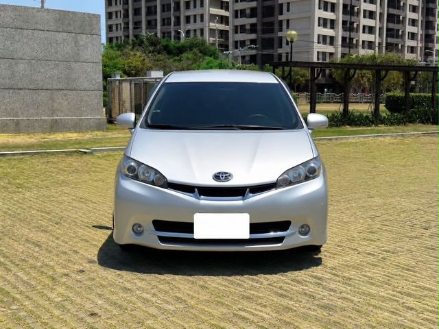 TOYOTA豐田 WISH  第3張相片