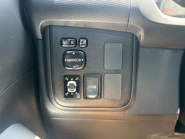 TOYOTA豐田 WISH  第8張相片