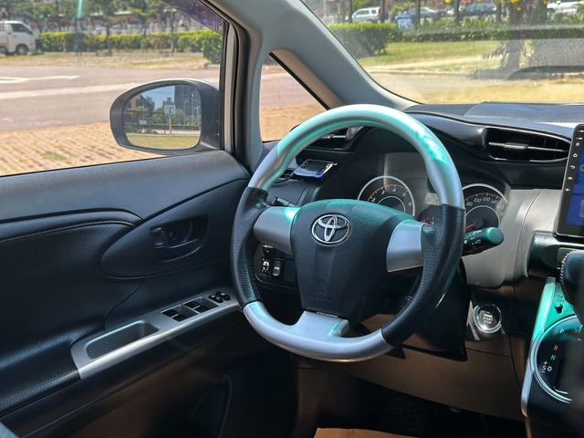 TOYOTA豐田 WISH  第10張相片