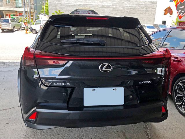 LEXUS凌志 UX200  第5張相片