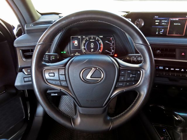 LEXUS凌志 UX200  第11張相片