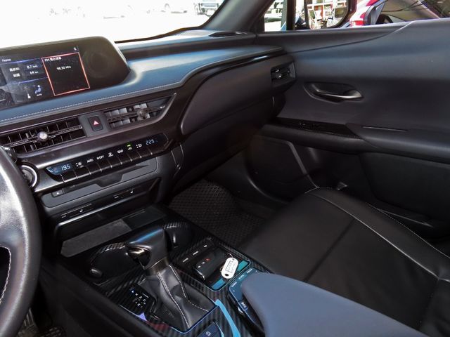LEXUS凌志 UX200  第12張相片