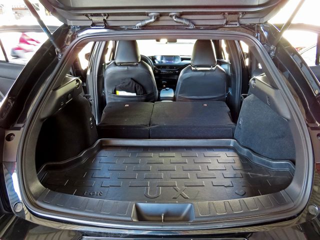LEXUS凌志 UX200  第19張相片