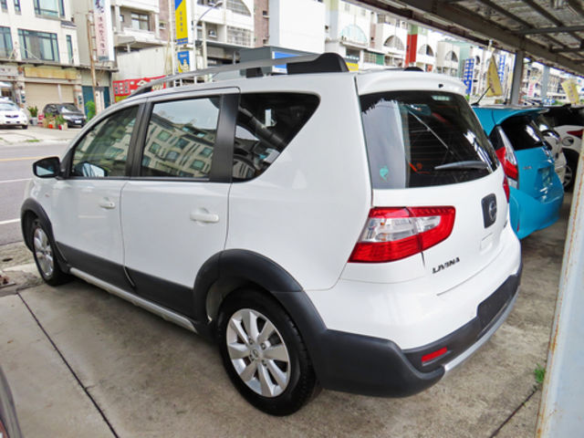 NISSAN日產 LIVINA  第4張相片
