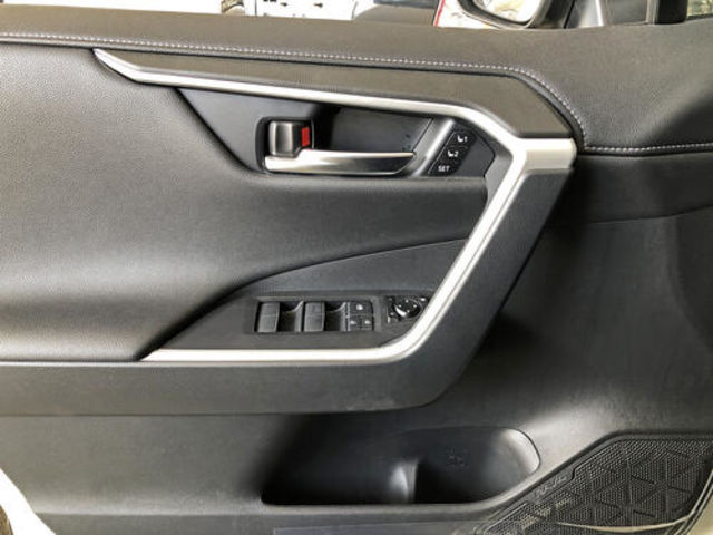 TOYOTA豐田 RAV4  第10張相片