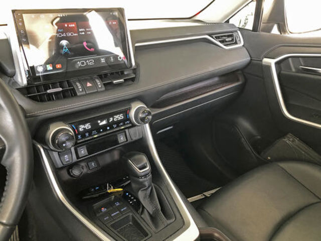 TOYOTA豐田 RAV4  第13張相片