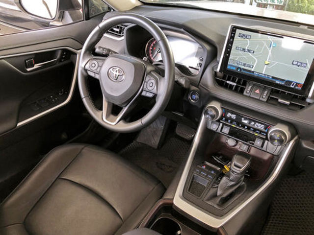 TOYOTA豐田 RAV4  第15張相片