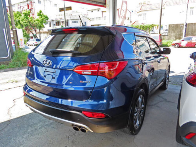 HYUNDAI現代 SANTA FE  第3張相片