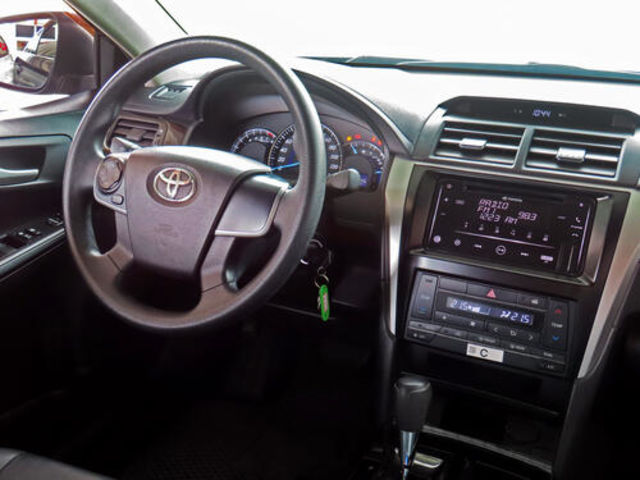 TOYOTA豐田 CAMRY  第14張相片
