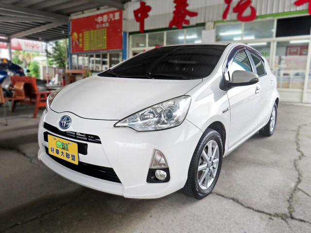 TOYOTA豐田 PRIUS C  第1張相片