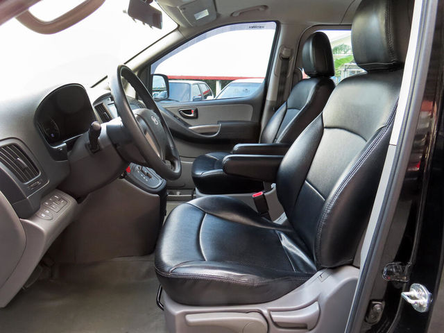 HYUNDAI現代 STAREX  第7張相片