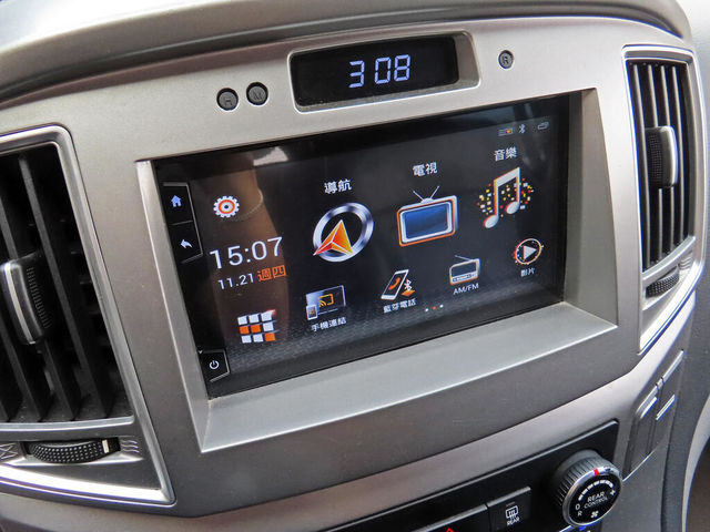 HYUNDAI現代 STAREX  第14張相片