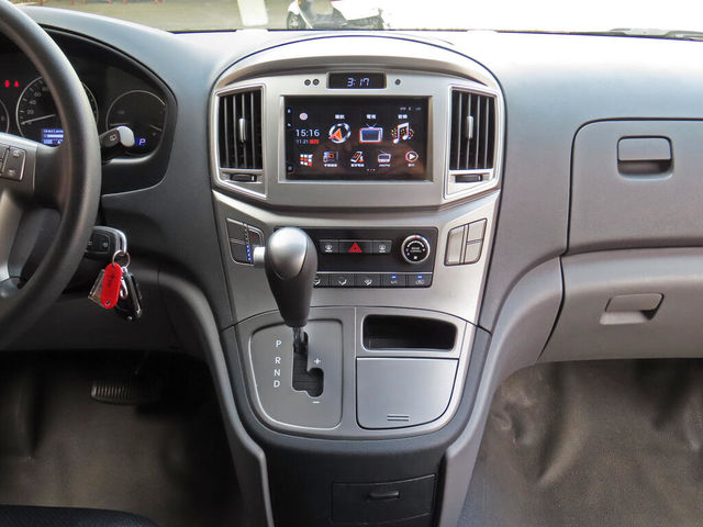HYUNDAI現代 STAREX  第16張相片