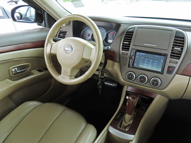 NISSAN日產 BLUEBIRD  第15張相片