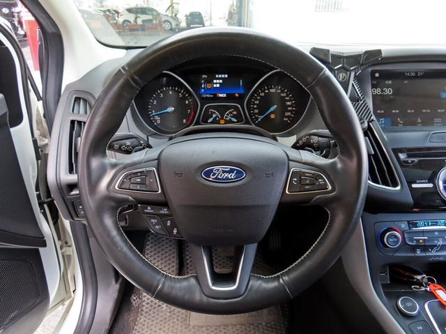 FORD福特 FOCUS  第10張相片