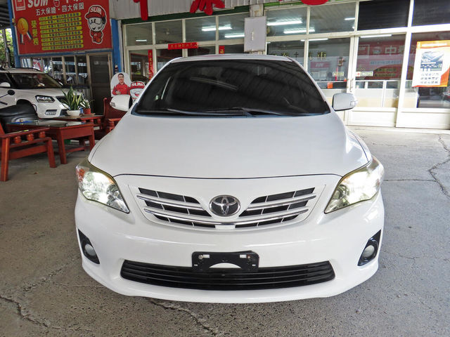 TOYOTA豐田 ALTIS  第3張相片