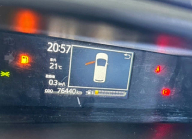 TOYOTA豐田 PRIUS C  第3張相片