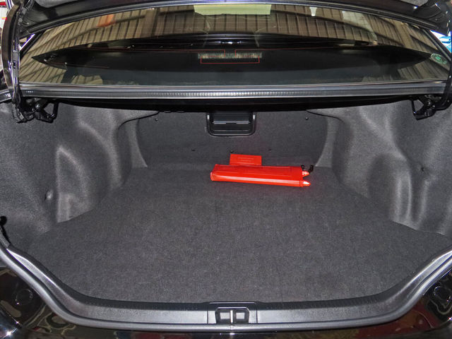 TOYOTA豐田 CAMRY  第18張相片