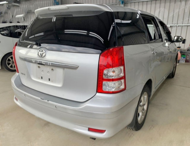 TOYOTA豐田 WISH  第2張相片