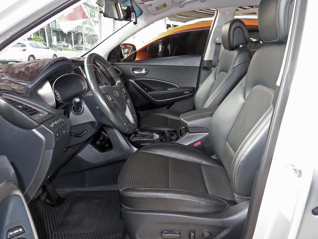 HYUNDAI現代 SANTA FE  第7張相片