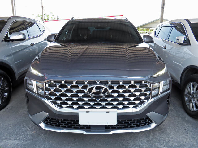 HYUNDAI現代 SANTA FE  第3張相片