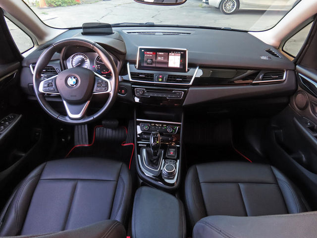 BMW寶馬 218I  第6張相片