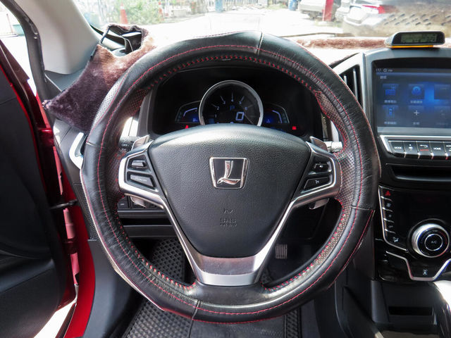 LUXGEN納智捷 U6 TURBO  第11張相片
