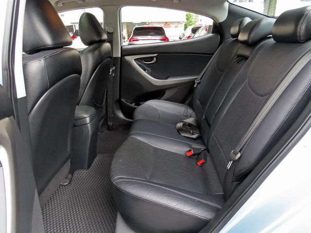 HYUNDAI現代 ELANTRA  第9張相片