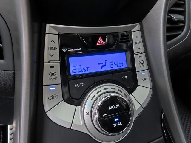 HYUNDAI現代 ELANTRA  第13張相片