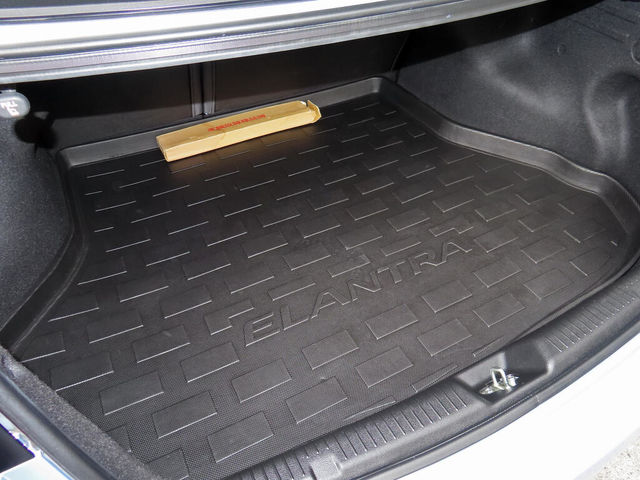 HYUNDAI現代 ELANTRA  第20張相片