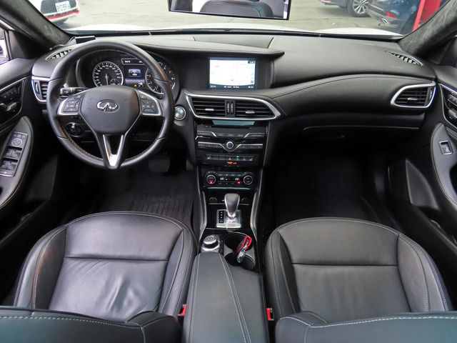 INFINITI無限 Q30  第7張相片