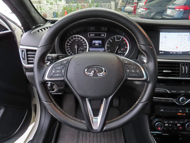 INFINITI無限 Q30  第11張相片