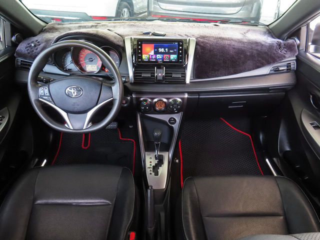 TOYOTA豐田 YARIS  第6張相片