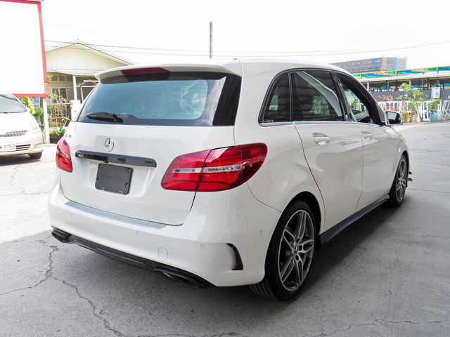 M-BENZ賓士 B180  第2張相片